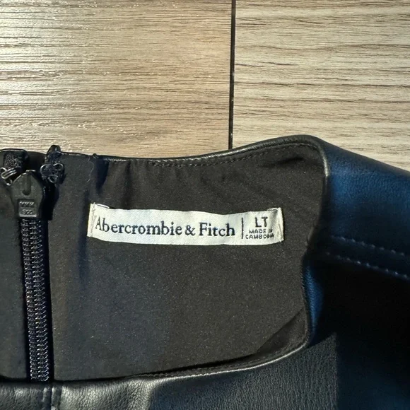 NWOT Abercrombie shell vegan leather mini dress TALL - Picture 2 of 3